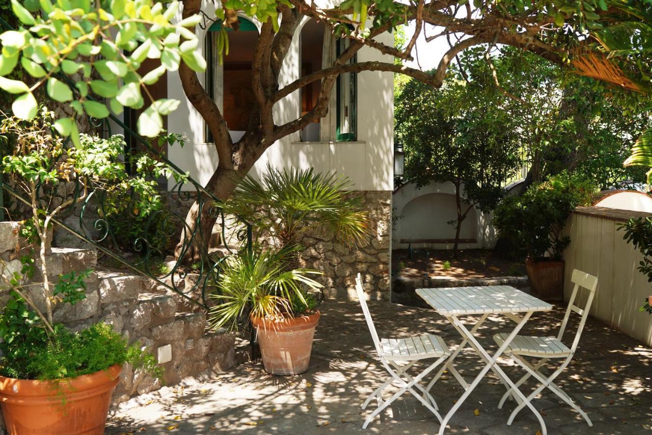 Charming Villa Capri Exterior foto